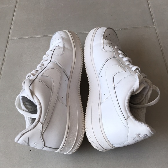 NIKE Air Force 1 '07 Mens White Shoes | 12 - Picture 9 of 14